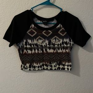 ⚡️rue21 tribal print crop top